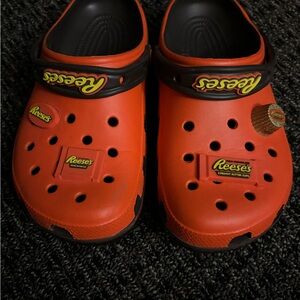 Crocs Reese’s  Kids 6= 7.5 Woman’s
